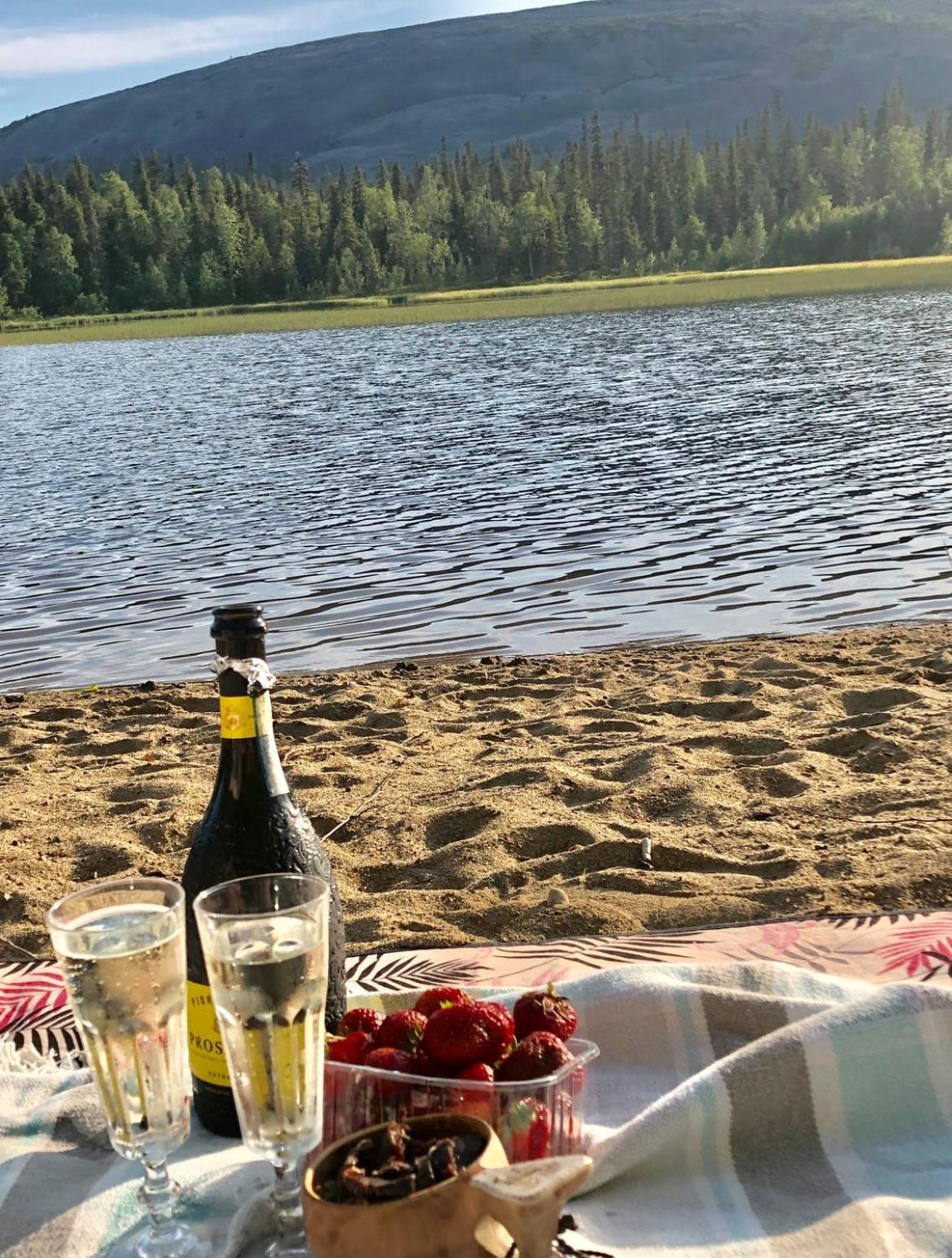 Villa Karhunkehto Луосто Екстериор снимка